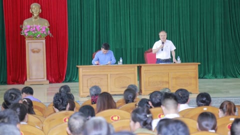 Thanh Hóa: Đối thoại với người dân xã Đông Nam về bãi rác ô nhiễm