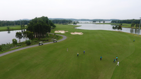 Sân golf hay bất động sản?
