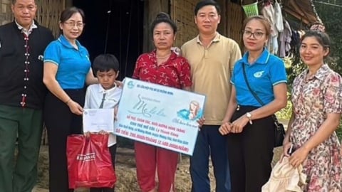 Điện Biên: ‘Mẹ đỡ đầu’ điểm tựa của trẻ em kém may mắn