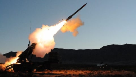 Đức chuyển giao hơn 200 tên lửa Patriot và đạn pháo tầm xa cho Ukraine