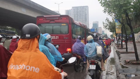 Cuối tuần mưa lớn, Hà Nội đón bầu không khí sạch