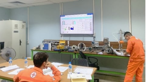 Sáng tạo mô hình phòng thí nghiệm điều khiển từ thiết bị cũ