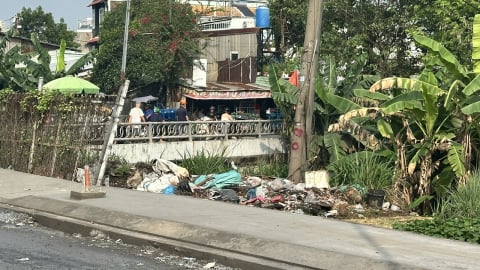 Thu gom và vận chuyển rác sinh hoạt sau khi vận hành chính quyền 2 cấp
