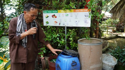 Nông trại xanh sạch nhờ biến rác thải thành phân hữu cơ