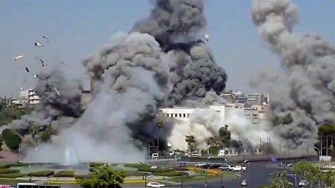 Israel không kích Syria, quốc tế kêu gọi ngừng bắn