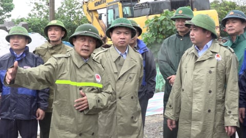 Bảo vệ dân, giữ đê biển an toàn trước bão số 3