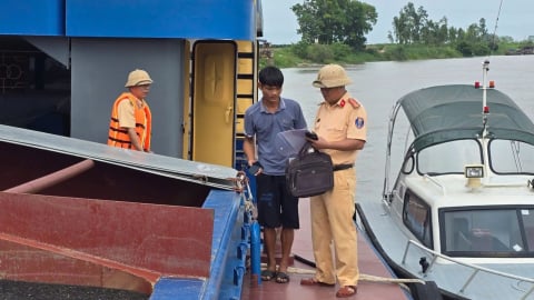 Tổng kiểm tra, xử lý các phương tiện kinh doanh đường thủy