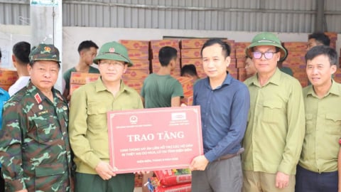 Cục Quản lý đê điều và Phòng, chống thiên tai hỗ trợ vùng lũ Điện Biên