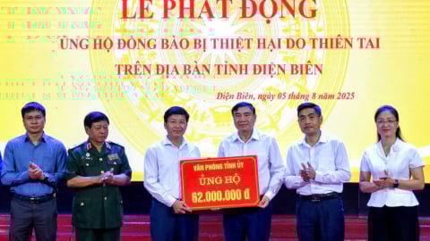 Điện Biên phát động ủng hộ đồng bào vùng lũ, tiếp nhận hơn 10 tỷ đồng
