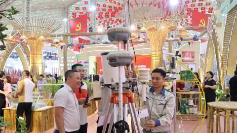 Gấp rút hoàn thiện Triển lãm thành tựu 80 năm ngành Nông nghiệp và Môi trường