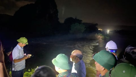 Mưa lớn sau bão số 5 khiến vỡ đê ở xã Tống Sơn, Thanh Hóa