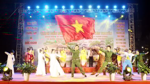 Bắc Ninh: Lung linh nghệ thuật dân gian trên hồ Nghĩa Long