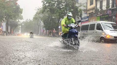 Cảnh báo mưa dông tập trung vào chiều tối và đêm