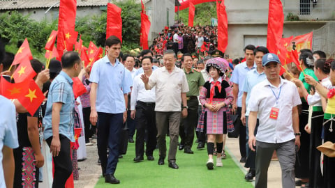 Tổng Bí thư, Chủ tịch nước Tô Lâm dự ngày hội tại bản Lóng Luông