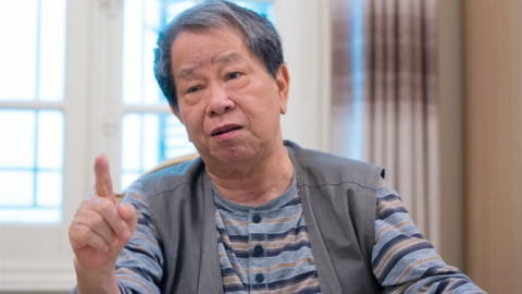 Hiện tượng Nguyễn Trần Bạt