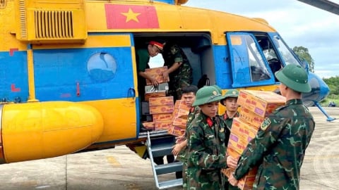 4 tấn hàng cứu trợ đã đến tay người dân bị lũ cô lập