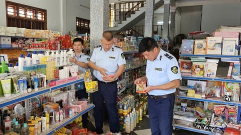 Sơn La công bố đường dây nóng tiếp nhận thông tin buôn lậu, hàng giả