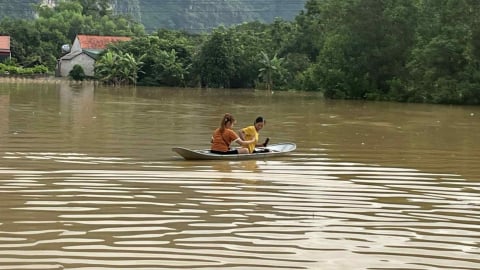 Hàng trăm hộ dân ở Lạng Sơn bị cô lập do mưa lũ