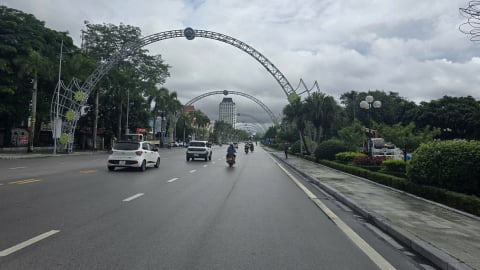 Lạng Sơn mở phố đi bộ đêm trên đường Hùng Vương