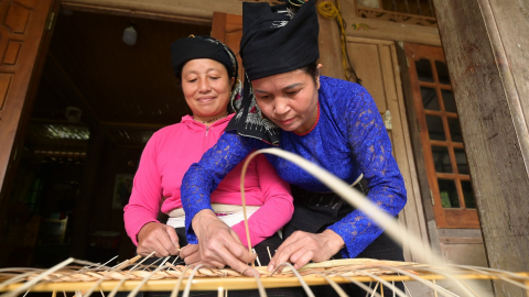 Phụ nữ: Ghi nhận và cảm ơn là chưa đủ