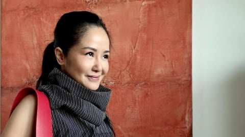 Ca sĩ Hồng Nhung tự hỏi quá đau xong có khôn hơn không?