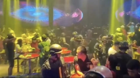 Đột kích 3 quán bar, 186 người dương tính với ma túy