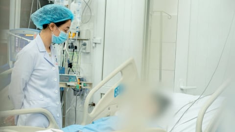Người đàn ông bất ngờ sốc phản vệ nguy kịch sau khi ăn cá ngừ