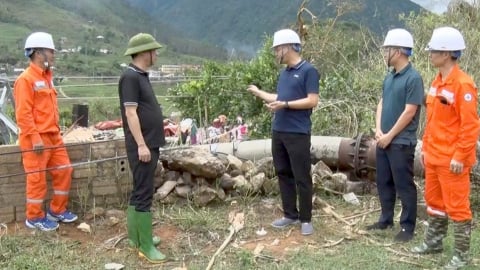 Xóa nhà tạm để chống mưa lũ