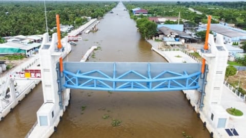 Cống Nguyễn Tấn Thành bảo vệ sản xuất cho 80.000ha đất nông nghiệp