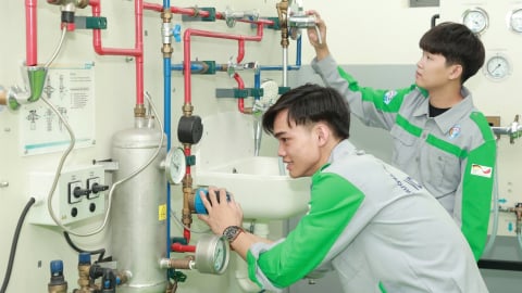Gắn nhà trường với doanh nghiệp để phát triển nguồn nhân lực chất lượng cao