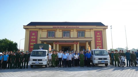 Xã Hạ Bằng ra quân đảm bảo trật tự đô thị, vệ sinh môi trường