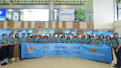 Vietnam Airlines đồng hành cùng Bộ Công an tổ chức ‘Chuyến bay màu xanh’