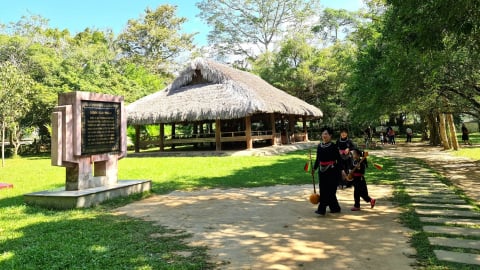 Tân Trào – Hồn thiêng vọng mãi
