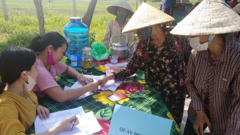'Chợ Nhân đạo' dành cho người nghèo bị ảnh hưởng dịch Covid-19 ở Huế