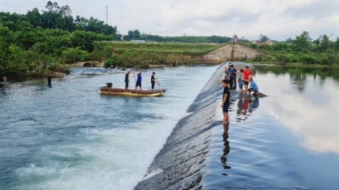 Nạn nhân cuối cùng trong vụ đuối nước thương tâm tại Hải Hà được tìm thấy