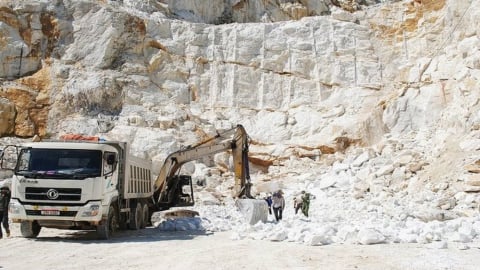 Ninh Bình: Đóng cửa mỏ đá vôi núi Đầm Ngang