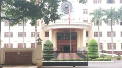 Đoàn ĐBQH tỉnh Đắk Lắk tiếp xúc cử tri tại 2 điểm cầu