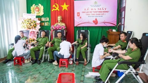 Lan tỏa yêu thương cùng Câu lạc bộ ‘Giọt máu hồng’