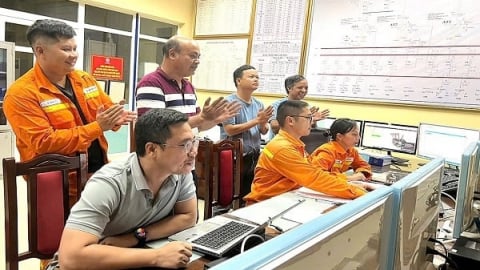 Đóng điện thành công Dự án nâng công suất Trạm biến áp 500kV Việt Trì