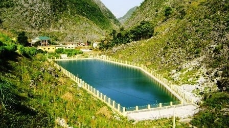 Treo hồ, trữ nước trên núi