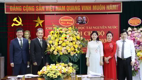 Đoàn kết, sáng tạo, phát triển công nghệ hiện đại quản lý tài nguyên nước