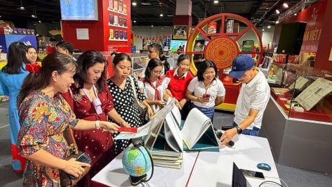 Ra mắt các ấn phẩm bản đồ mới kết nối dữ liệu, lan tỏa tri thức