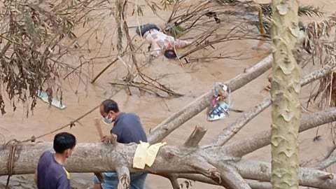 Phát hiện thi thể người dưới sông Nậm Mộ