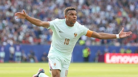 Mbappé chuộc lỗi sau penalty hỏng ăn, Pháp đè Morocco 2-0 tiến vào bán kết
