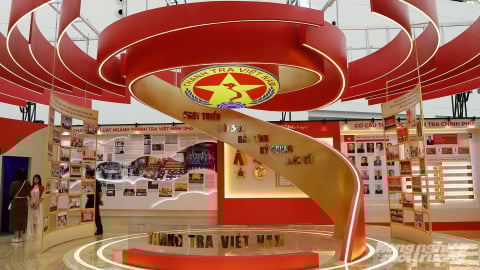 Choáng ngợp với gian hàng của các Bộ, ngành tại Triển lãm 80 năm