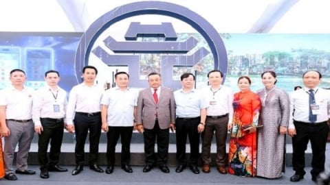 Chủ tịch Trần Sỹ Thanh tham quan không gian truyền thống, sáng tạo Hà Nội 2025