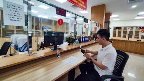 Thủ tướng: Triển khai các nghị định phân cấp, phân quyền, không để ngắt quãng