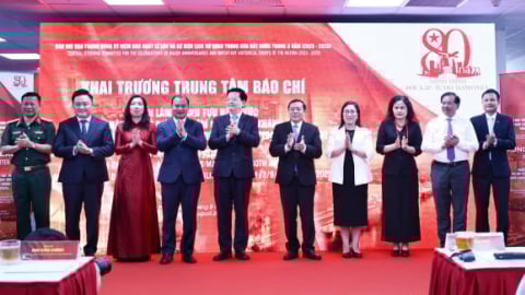 Khai trương Trung tâm báo chí của Triển lãm thành tựu đất nước