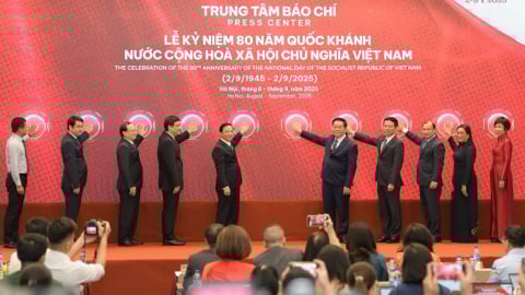 Khai trương Trung tâm Báo chí và phát hành bộ tem kỷ niệm Quốc khánh