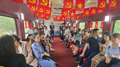 Trải nghiệm chuyến tàu hành trình văn hóa về miền đất Võ